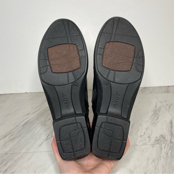 Naot Matagi Black Bootie 10 41 - Picture 13 of 14